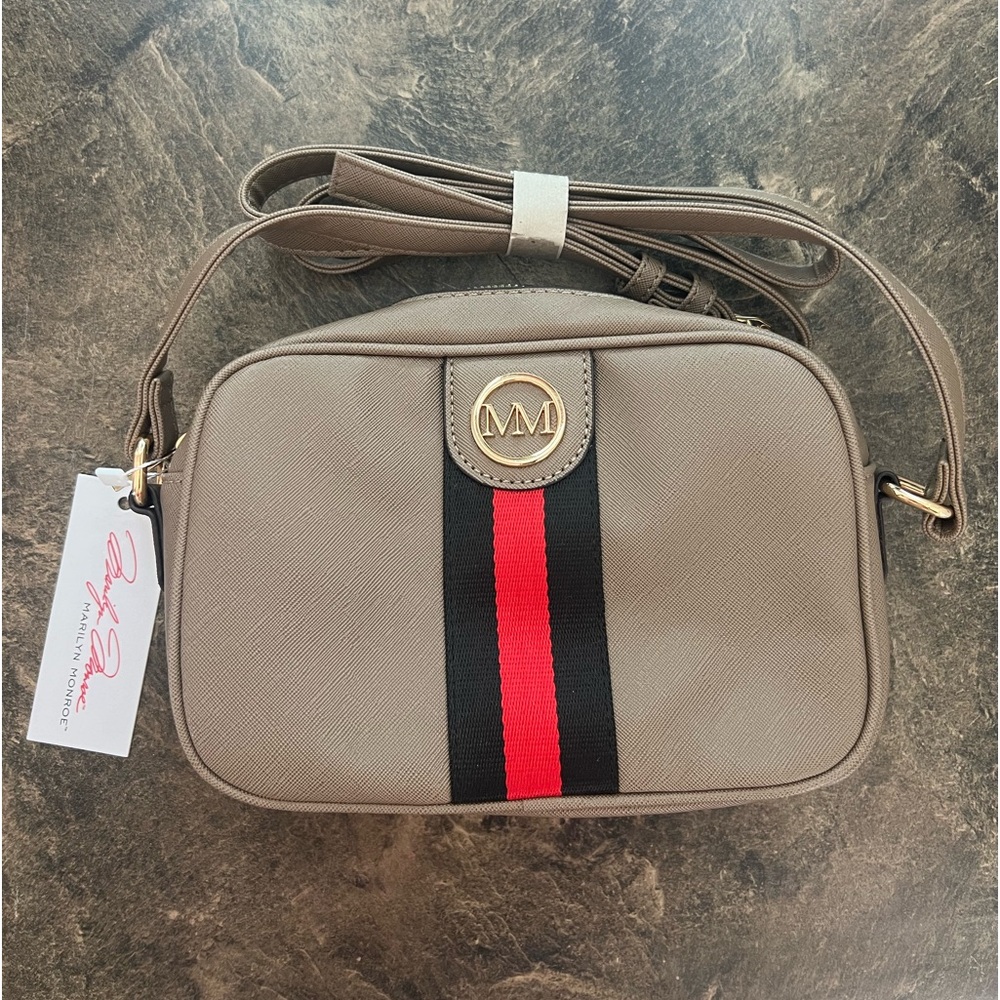 Crossbody purse